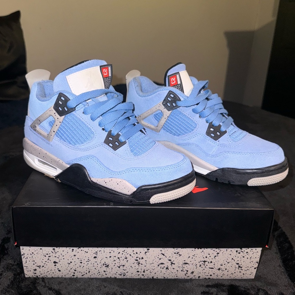 jordan 4 retro university blue